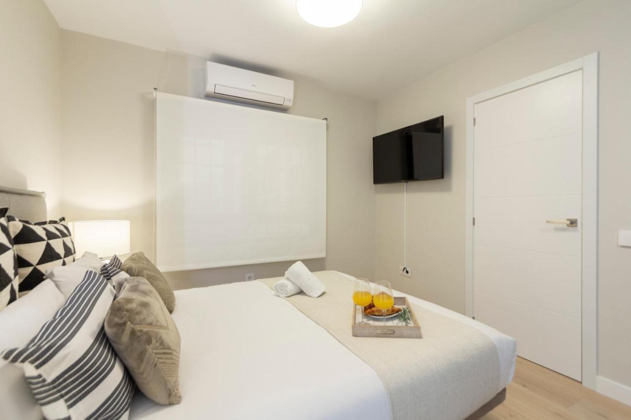 Dobo Rooms Clara Del Rey Madri Exterior foto